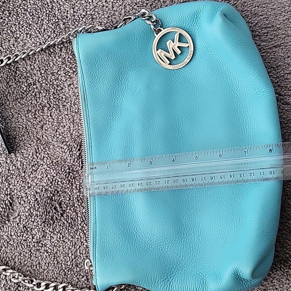 Michael Kors crossbody purse - Picture 6 of 8